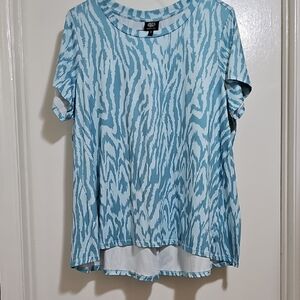 bobeau Blue Patterned Short Sleeve Blouse
